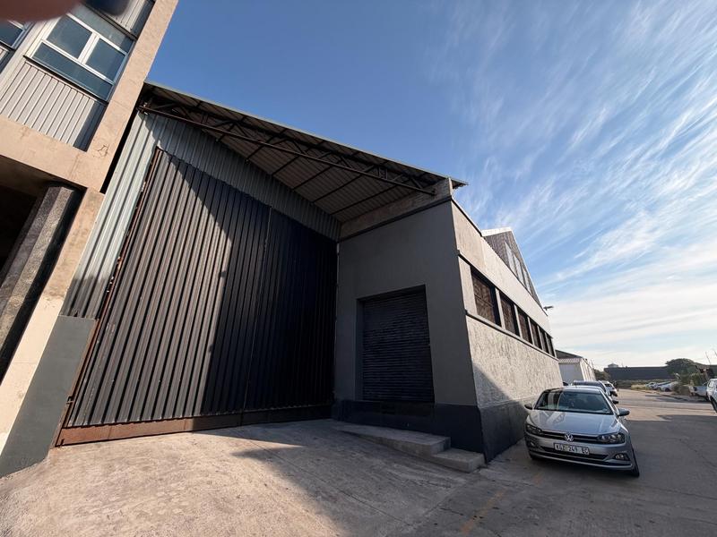 To Let Commercial Property for Rent in North End Eastern Cape
